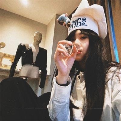 不十分好莱坞